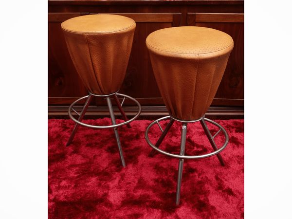 Coppia di sgabelli a tamburo  - Asta La casa moderna - Associazione Nazionale - Case d'Asta italiane