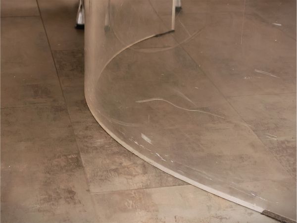 Tavolo di gusto contemporaneo  - Asta La casa moderna - Associazione Nazionale - Case d'Asta italiane