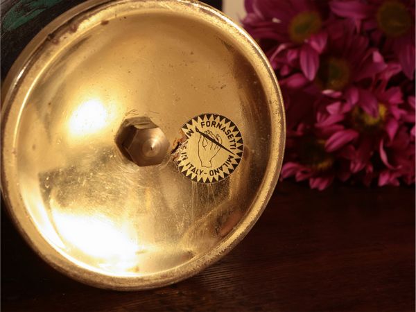 Piero Fornasetti : Lume da tavolo in metallo  - Asta La casa moderna - Associazione Nazionale - Case d'Asta italiane