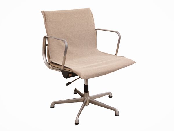 Charles & Ray Eames : Sedia girevole EA108  - Asta La casa moderna - Associazione Nazionale - Case d'Asta italiane