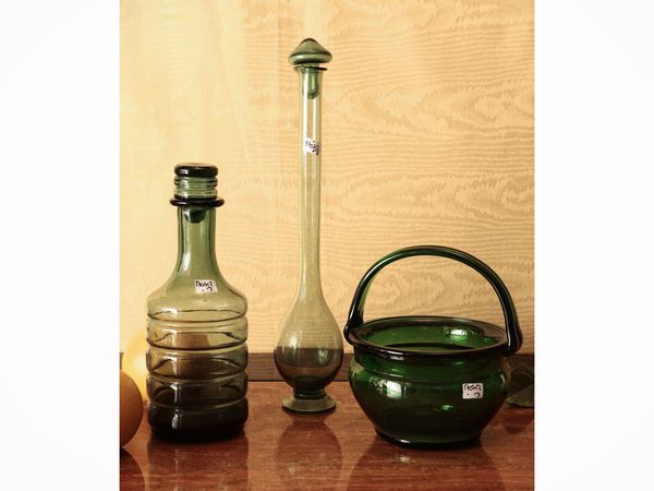 Assortimento di vasi in vetro verde di Empoli  - Asta La casa moderna - Associazione Nazionale - Case d'Asta italiane