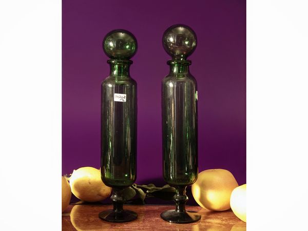 Coppia di alti vasi in vetro verde di Empoli  - Asta La casa moderna - Associazione Nazionale - Case d'Asta italiane