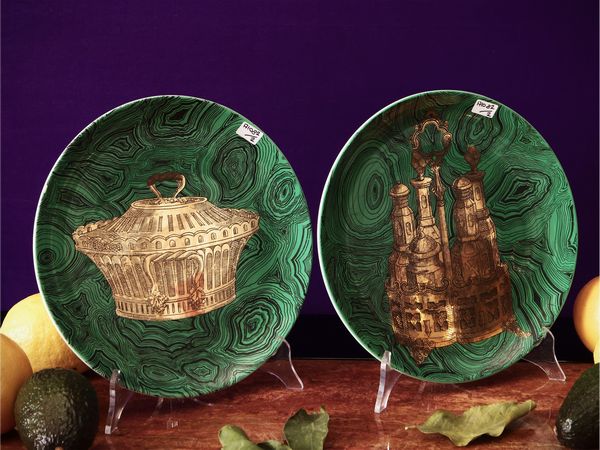 Coppia di piatti in porcellana, Piero Fornasetti  - Asta La casa moderna - Associazione Nazionale - Case d'Asta italiane
