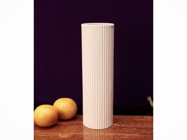 Grande vaso in porcellana, Franco Albini per Richard Ginori  - Asta La casa moderna - Associazione Nazionale - Case d'Asta italiane