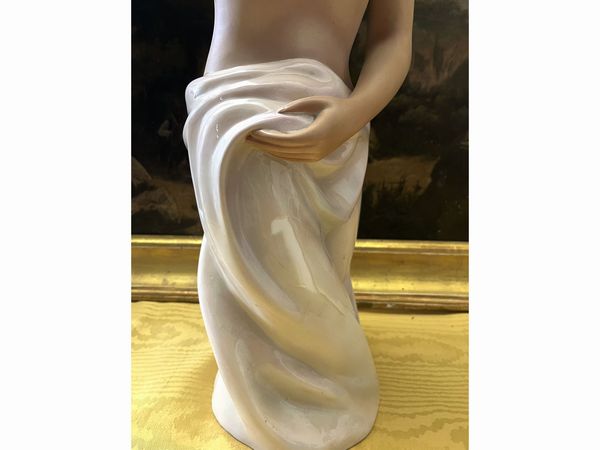 Figura in ceramica smaltata Emanuela, Le Bertetti  - Asta La casa moderna - Associazione Nazionale - Case d'Asta italiane