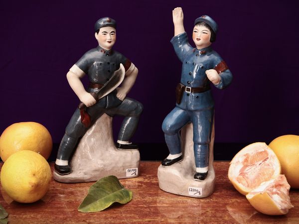 Coppia di personaggi della Rivoluzione Culturale Cinese  - Asta La casa moderna - Associazione Nazionale - Case d'Asta italiane
