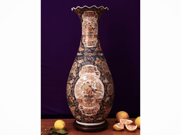 Coppia di grandi vasi in porcellana  - Asta La casa moderna - Associazione Nazionale - Case d'Asta italiane