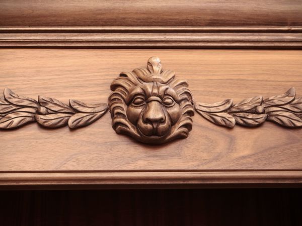 Grande libreria a giorno in satinwood  - Asta La casa moderna - Associazione Nazionale - Case d'Asta italiane