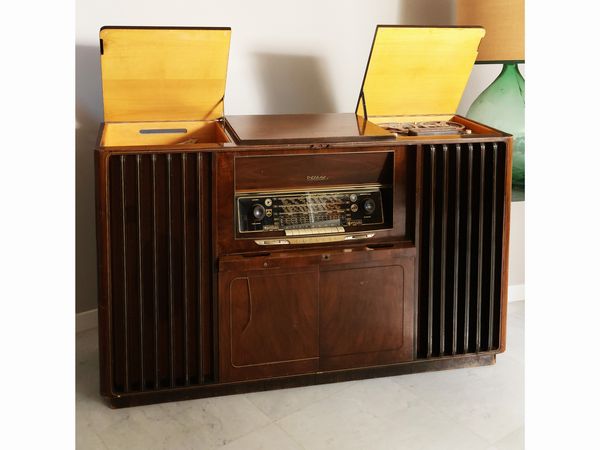 Mobile radio Grundig 8055-56 D-KLang  - Asta La casa moderna - Associazione Nazionale - Case d'Asta italiane