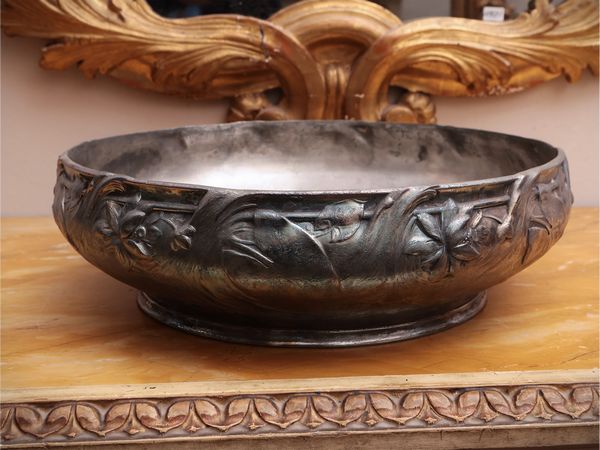 Bacile in peltro di gusto art Noveau  - Asta La casa moderna - Associazione Nazionale - Case d'Asta italiane