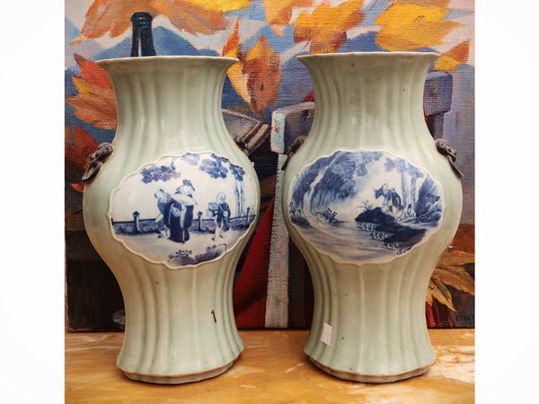 Coppia di vasi in porcellana Celadon  - Asta La casa moderna - Associazione Nazionale - Case d'Asta italiane