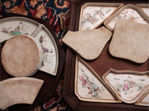 Due centrotavaola in porcellana  - Asta La casa moderna - Associazione Nazionale - Case d'Asta italiane