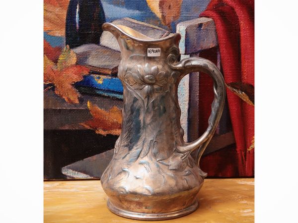 Grande versatoio in metallo argentato di gusto Art Noveau  - Asta La casa moderna - Associazione Nazionale - Case d'Asta italiane