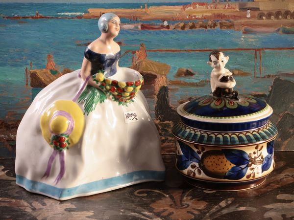 Piccolo lume brucia profumo in porcellana policroma, Edition Etling Paris  - Asta La casa moderna - Associazione Nazionale - Case d'Asta italiane