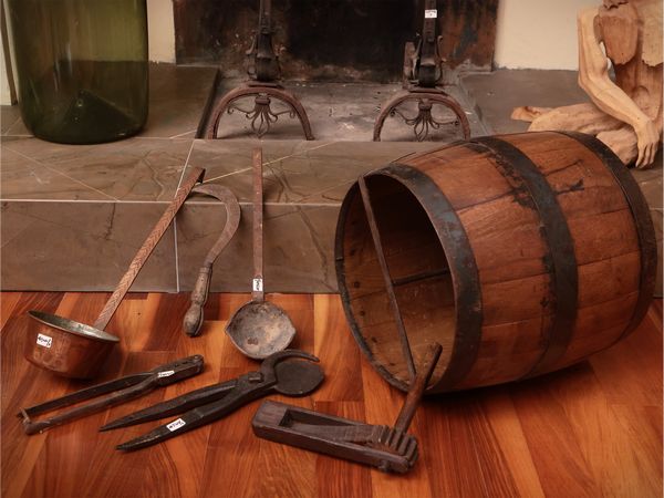 Assortimento di antichi attrezzi in ferro  - Asta La casa moderna - Associazione Nazionale - Case d'Asta italiane