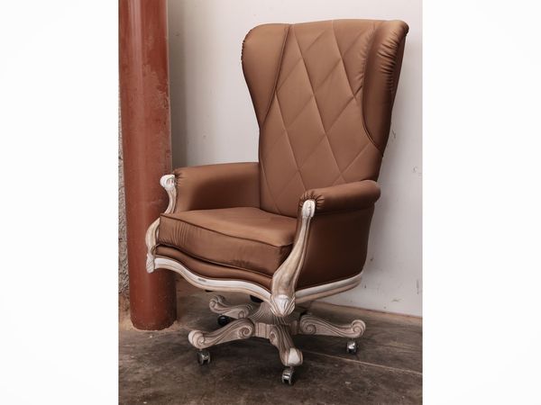 Poltrona girevole da scrivania imbottita  - Asta La casa moderna - Associazione Nazionale - Case d'Asta italiane