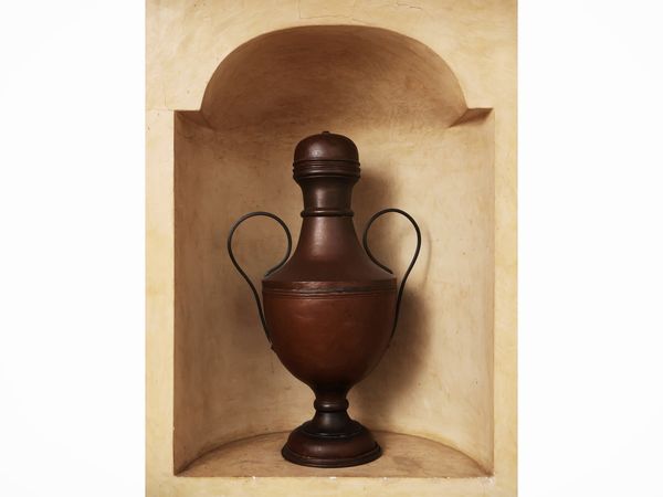 Grande anfora in rame  - Asta La casa moderna - Associazione Nazionale - Case d'Asta italiane