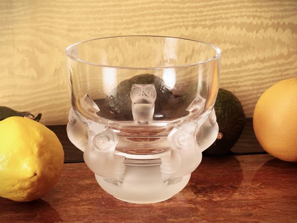 Vaso Hiboux in cristallo, Lalique  - Asta La casa moderna - Associazione Nazionale - Case d'Asta italiane
