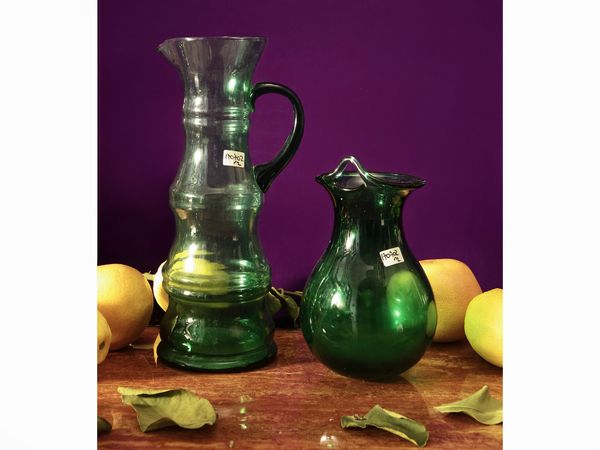 Due brocche in vetro verde di Empoli  - Asta La casa moderna - Associazione Nazionale - Case d'Asta italiane
