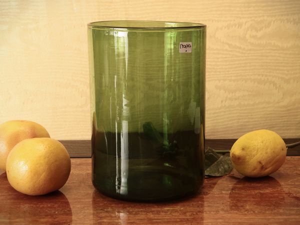 Vaso cilindrico  in vetro verde di Empoli  - Asta La casa moderna - Associazione Nazionale - Case d'Asta italiane