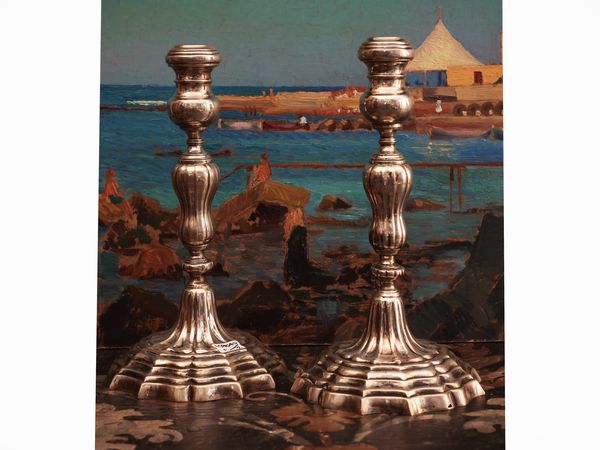 Coppia di candelieri in argento, Brandimarte  - Asta La casa moderna - Associazione Nazionale - Case d'Asta italiane