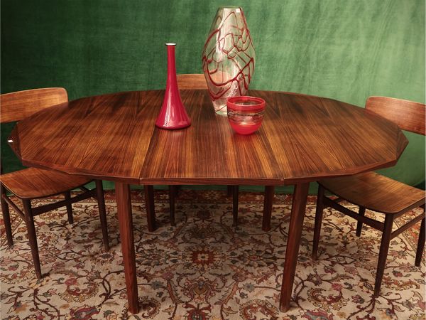 Tavolo da pranzo TPA 18 in legni esotici, 1960  - Asta La casa moderna - Associazione Nazionale - Case d'Asta italiane