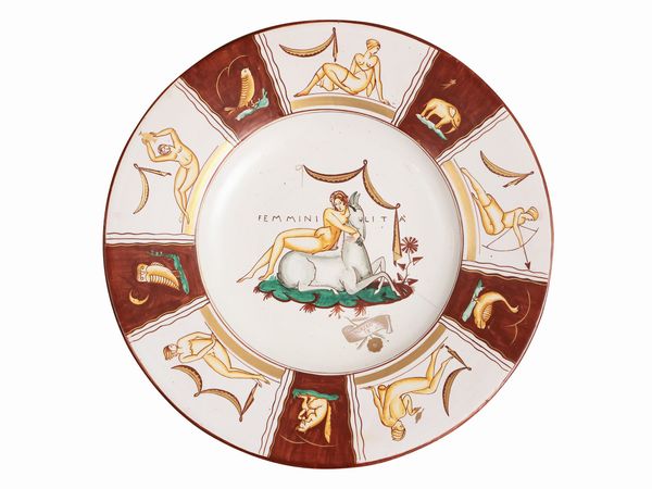 Piatto da parata in ceramica, Femminilit 1931  - Asta La casa moderna - Associazione Nazionale - Case d'Asta italiane
