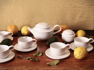 Servizio da t in ceramica bianca, Franco Bucci  - Asta La casa moderna - Associazione Nazionale - Case d'Asta italiane
