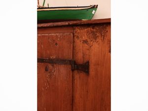 Armadio rustico in legno tenero  - Asta La casa moderna - Associazione Nazionale - Case d'Asta italiane