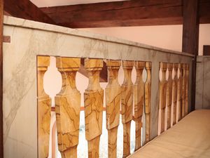 Balaustra ad angolo in legno laccato  - Asta La casa moderna - Associazione Nazionale - Case d'Asta italiane