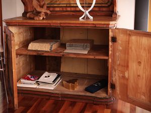 Credenza a due corpi in legno laccato  - Asta La casa moderna - Associazione Nazionale - Case d'Asta italiane