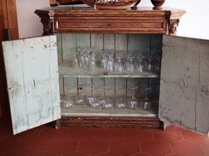 Credenza in legno tenero  - Asta La casa moderna - Associazione Nazionale - Case d'Asta italiane