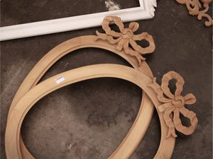 Assortimento di arredi decorativi in legno  - Asta La casa moderna - Associazione Nazionale - Case d'Asta italiane