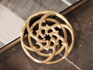 Specchiera con cornice in ottone  - Asta La casa moderna - Associazione Nazionale - Case d'Asta italiane