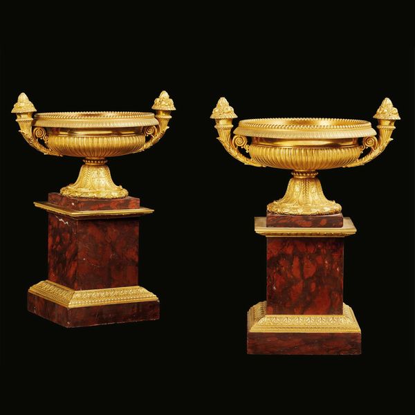 COPPIA DI VASI, FRANCIA, SECOLO XIX  - Asta INTERNATIONAL FINE ART - Associazione Nazionale - Case d'Asta italiane