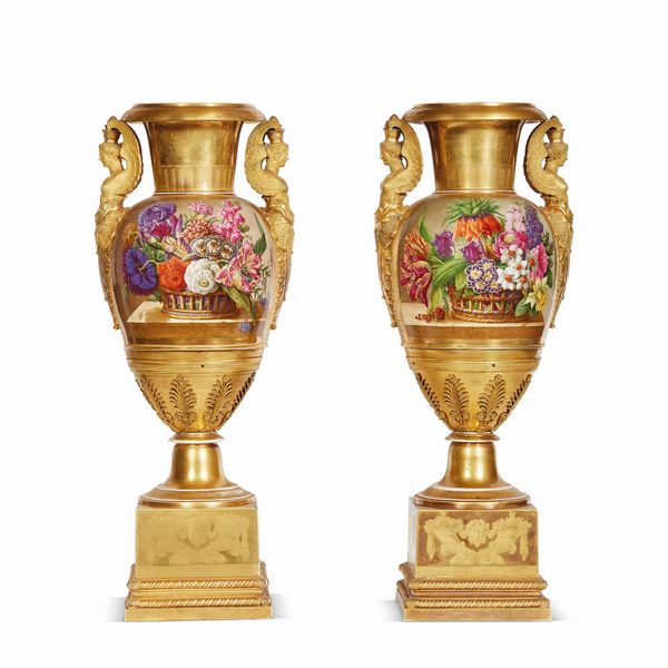 COPPIA DI VASI, FRANCIA, PRIMA MET SECOLO XIX  - Asta INTERNATIONAL FINE ART - Associazione Nazionale - Case d'Asta italiane
