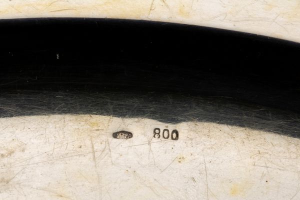 Cinque piatti e una coppa  - Asta Argenti del XX Secolo - Associazione Nazionale - Case d'Asta italiane