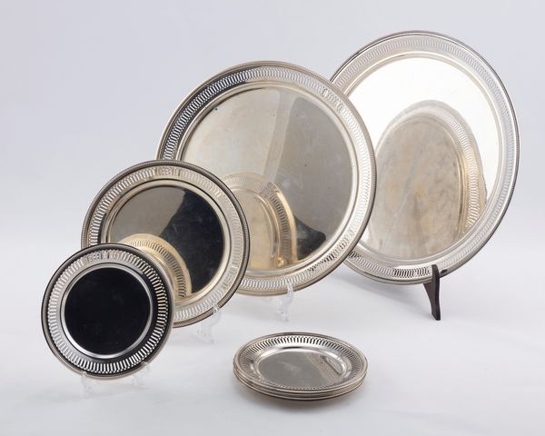Lotto di otto piatti  - Asta Argenti del XX Secolo - Associazione Nazionale - Case d'Asta italiane