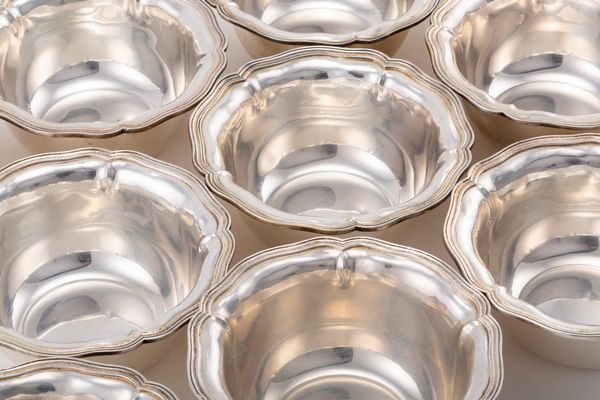 Miracoli : Dodici ciotole lavadita  - Asta Argenti del XX Secolo - Associazione Nazionale - Case d'Asta italiane