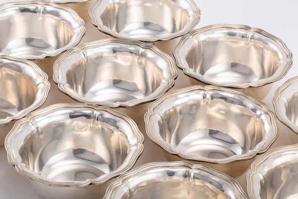 Miracoli : Dodici ciotole lavadita  - Asta Argenti del XX Secolo - Associazione Nazionale - Case d'Asta italiane