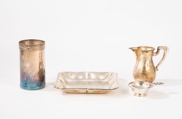 Lotto di cinque oggetti  - Asta Argenti del XX Secolo - Associazione Nazionale - Case d'Asta italiane