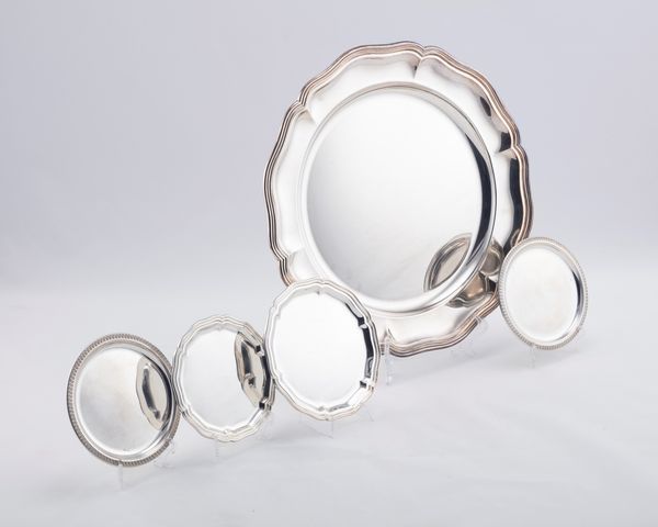 Piatto da portata e quattro piattini  - Asta Argenti del XX Secolo - Associazione Nazionale - Case d'Asta italiane