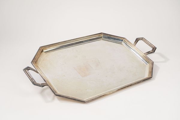 Faraone : Vassoio  - Asta Argenti del XX Secolo - Associazione Nazionale - Case d'Asta italiane