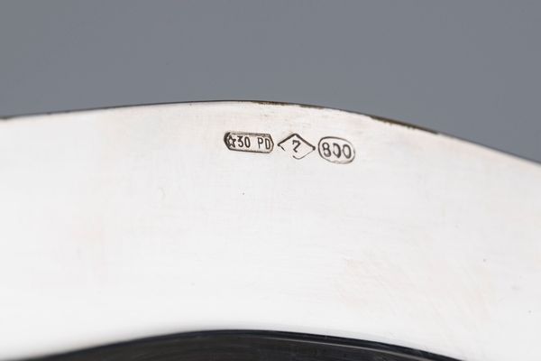 Due vassoi  - Asta Argenti del XX Secolo - Associazione Nazionale - Case d'Asta italiane