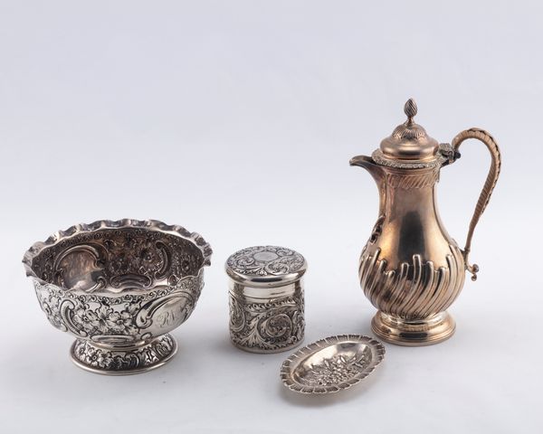 Lotto di quattro oggetti  - Asta Argenti del XX Secolo - Associazione Nazionale - Case d'Asta italiane