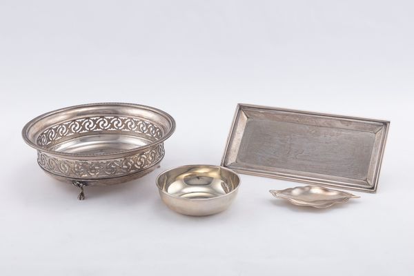 Quattro oggetti firmati  - Asta Argenti del XX Secolo - Associazione Nazionale - Case d'Asta italiane