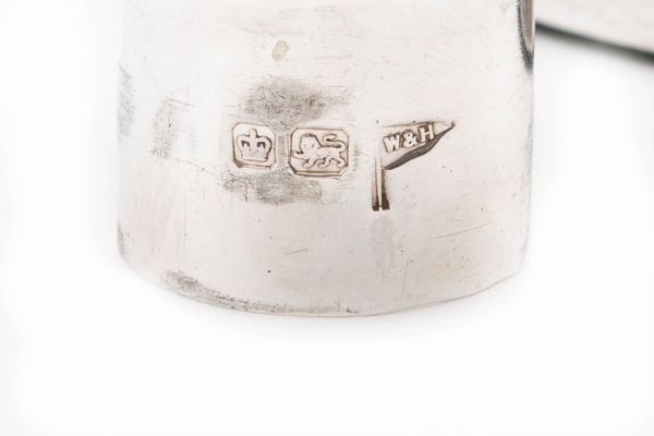 Due coppie di candelieri  - Asta Argenti del XX Secolo - Associazione Nazionale - Case d'Asta italiane