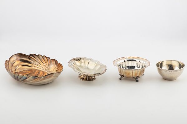 Lotto di quattro oggetti  - Asta Argenti del XX Secolo - Associazione Nazionale - Case d'Asta italiane