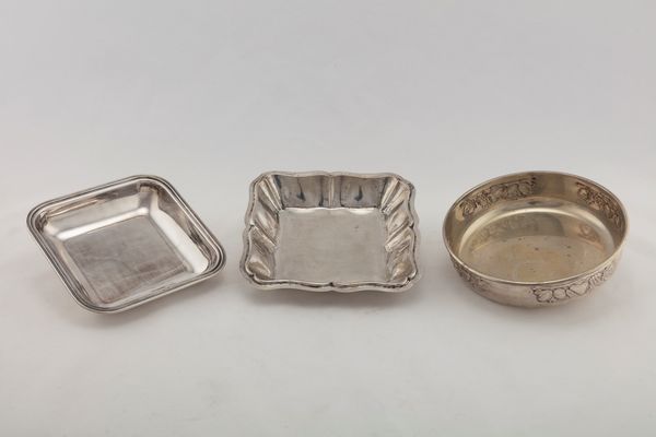 Tre centrotavola  - Asta Argenti del XX Secolo - Associazione Nazionale - Case d'Asta italiane