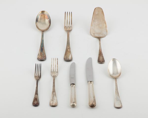 Petruzzi & Branca : Servizio di posate  - Asta Argenti del XX Secolo - Associazione Nazionale - Case d'Asta italiane